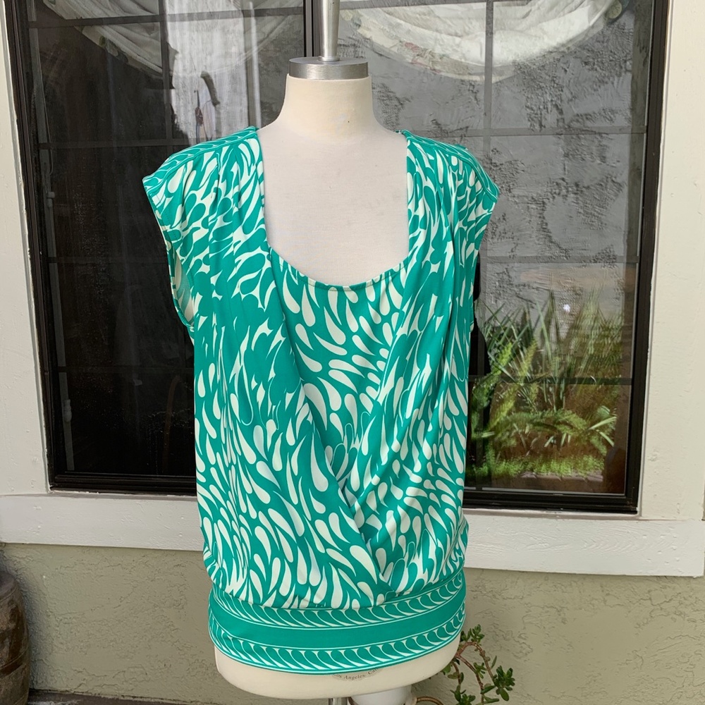 BCBG MAXAZRIA Women's Top Size Small_2